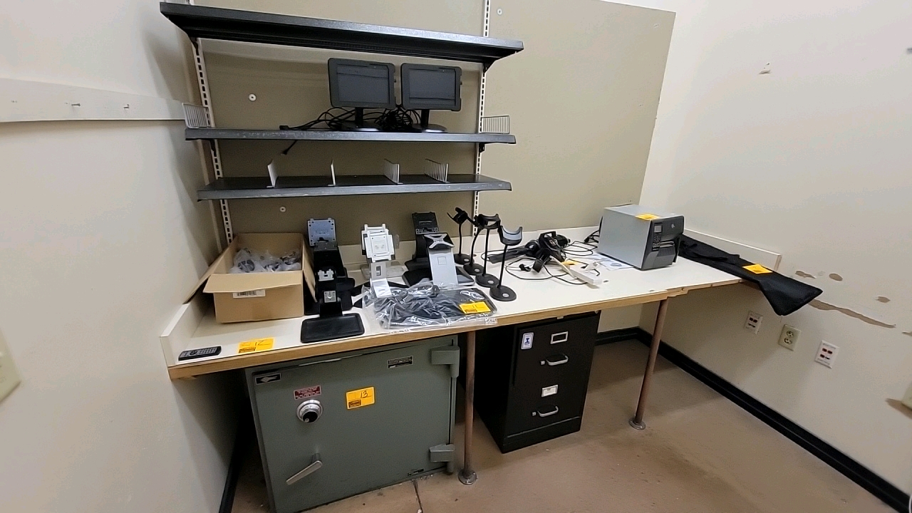 Lot 12 Neighborhood Market, Pinellas Park Grafe Auction