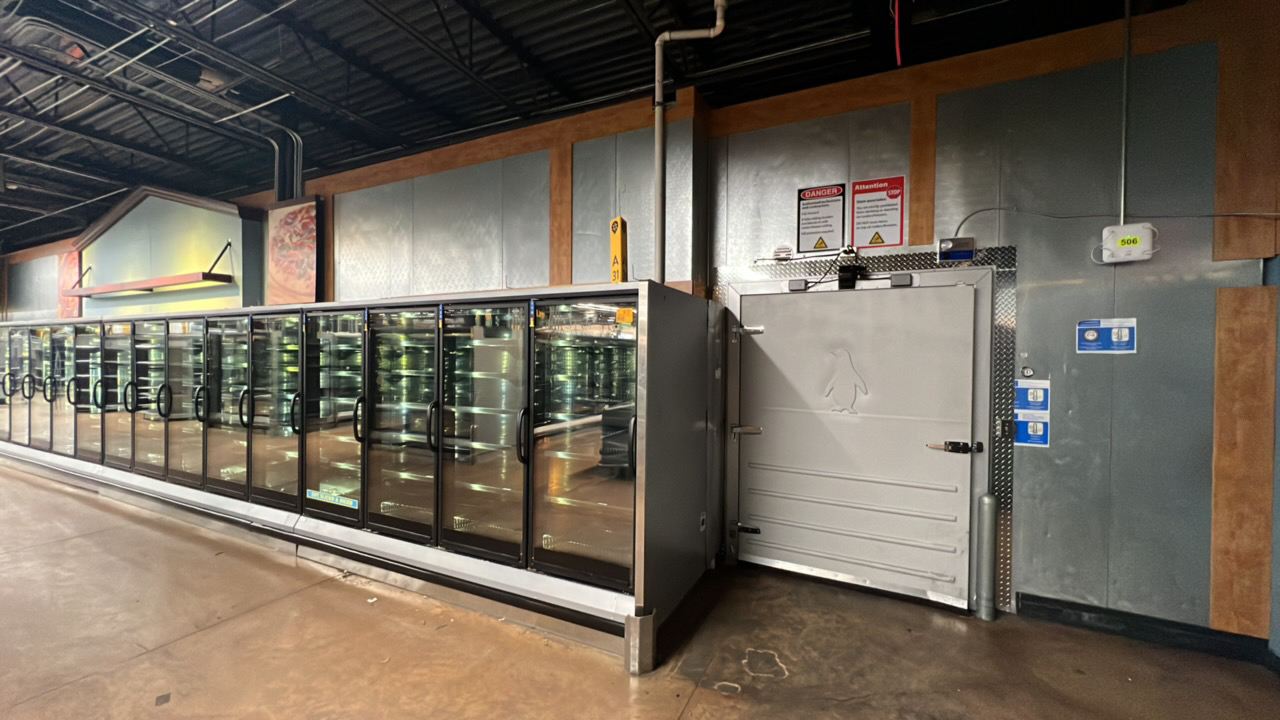 Lot 327 Neighborhood Market, Pinellas Park Grafe Auction