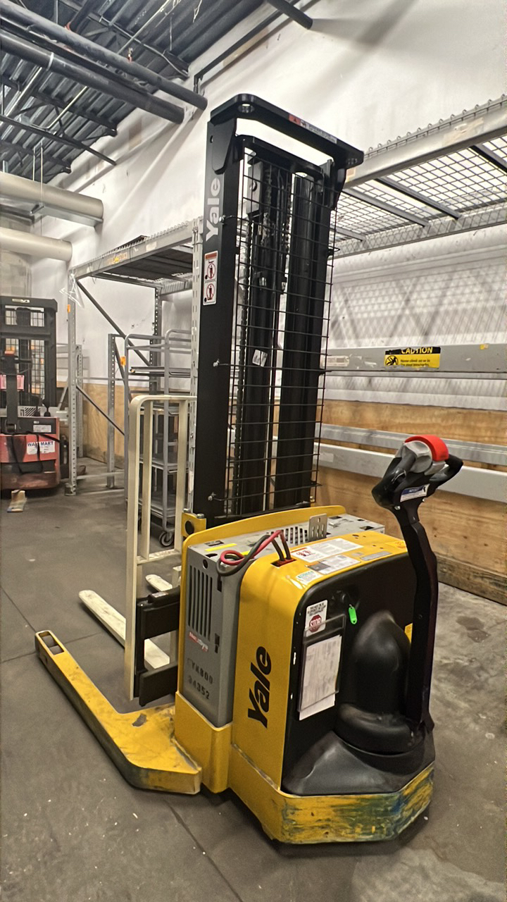 Lot 395 Neighborhood Market, Pinellas Park Grafe Auction