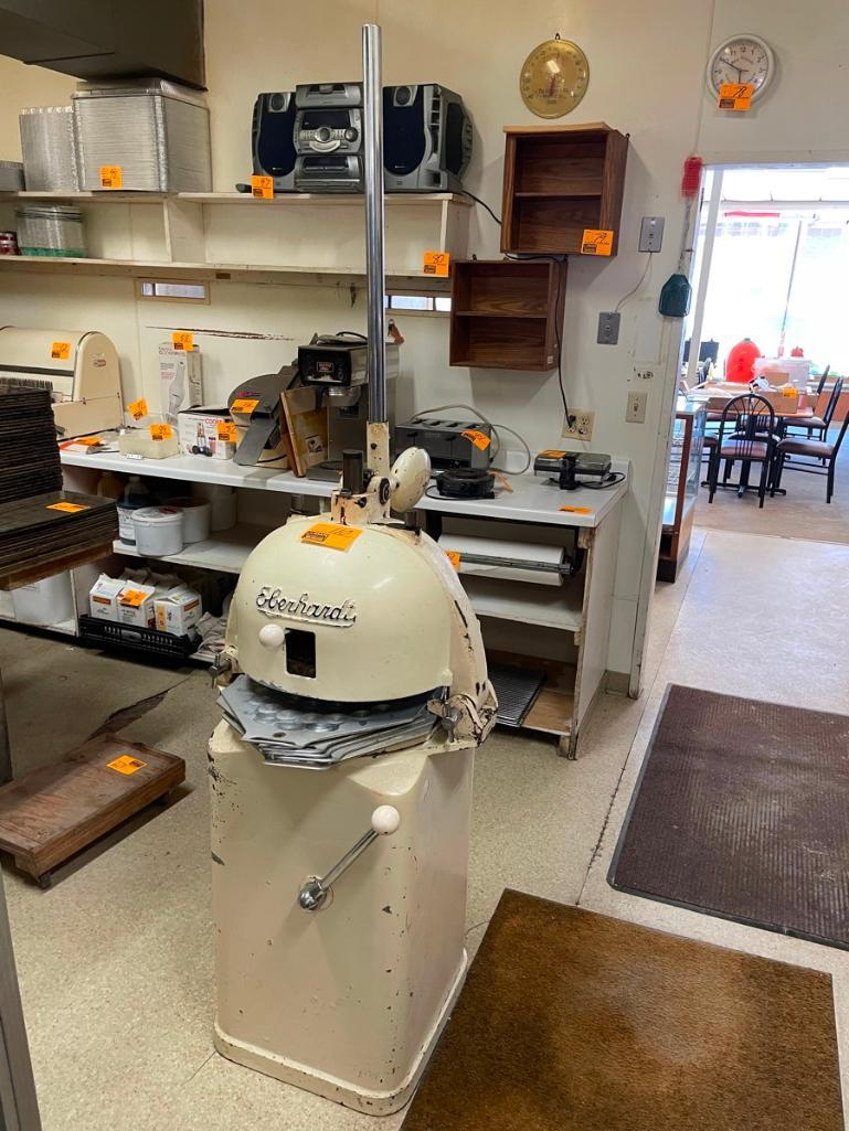 Lot 110 Westby Bakery & Coffee Shop Grafe Auction