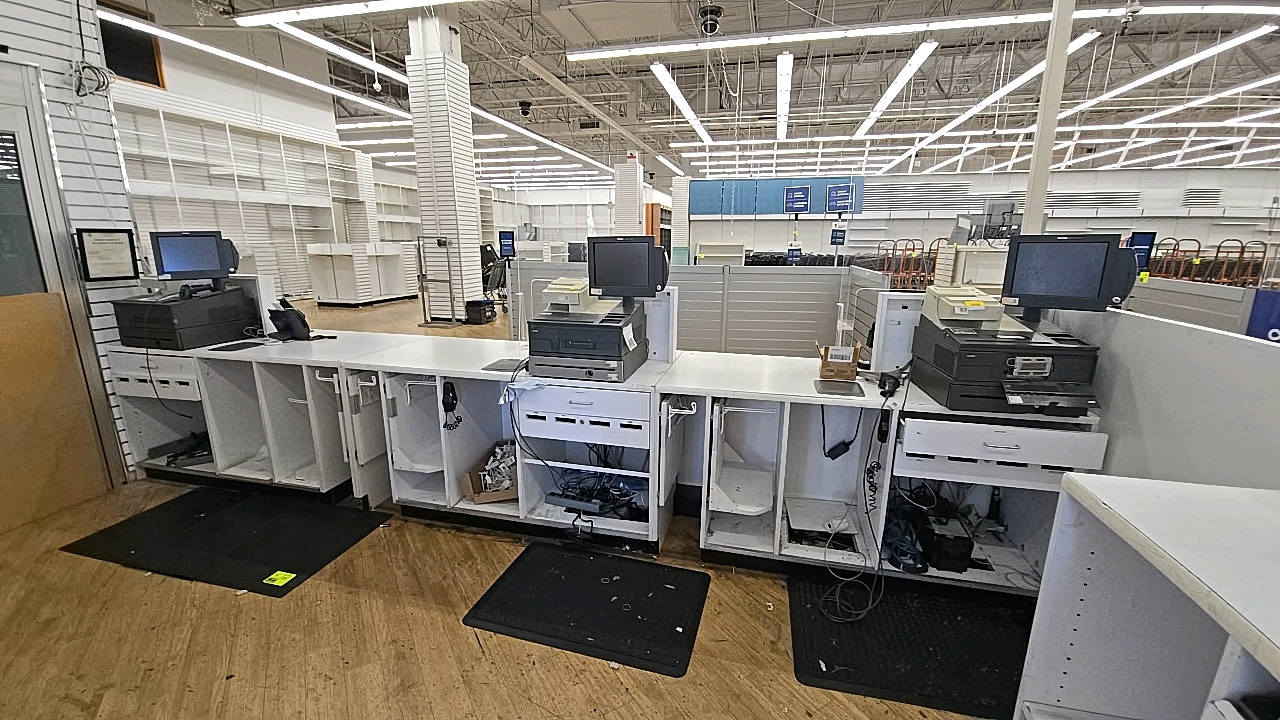 Lot 69 Bed Bath & Beyond, Rockville Grafe Auction